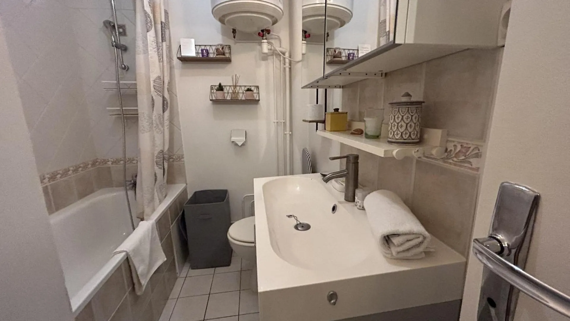 Apartment Cosy 1 Bdr Near Champs-elysees Opera Paris